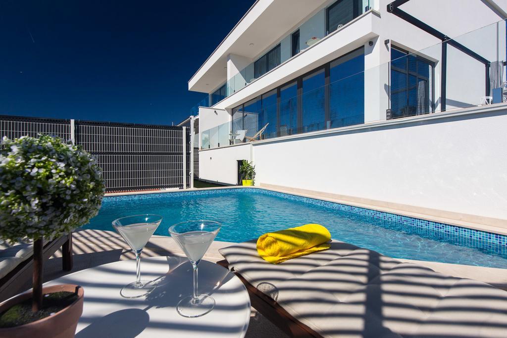 Villa Benic ซริกเวนิซา ภายนอก รูปภาพ